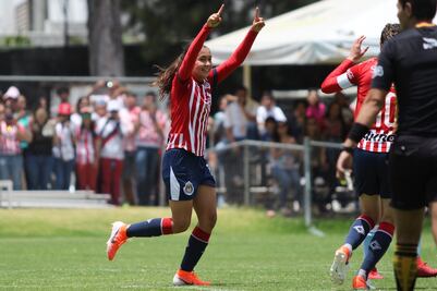 Chivas Femenil derrota al Querétaro y se mantiene en liguilla 