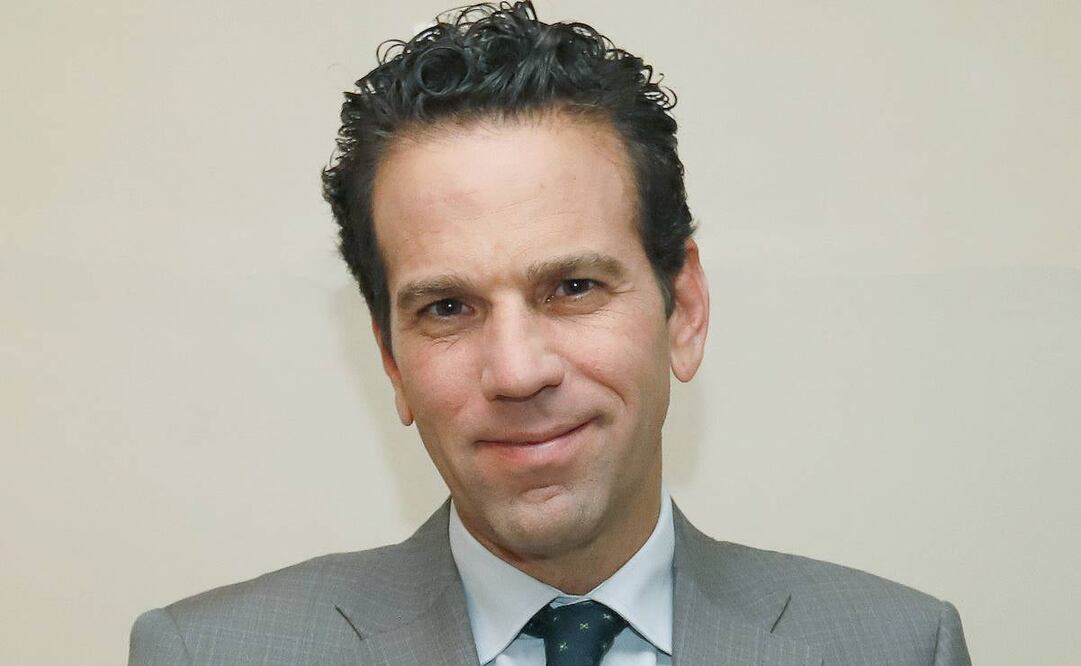 ¿Entregará W Radio la cabeza de Loret?