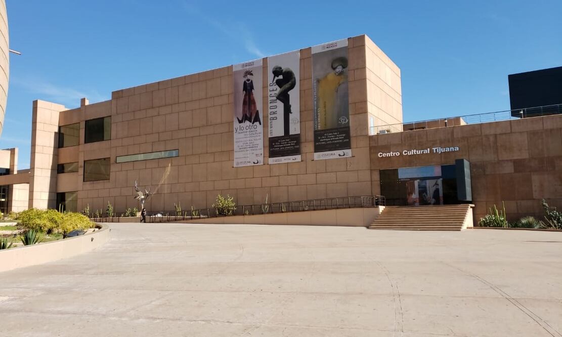 Plática en el Centro Cultural Tijuana