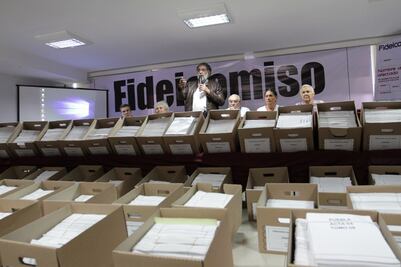 Fideicomiso para damnificados acusa a INE de exceder sus funciones