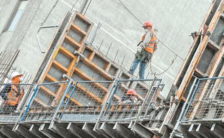 Actividad industrial cae en diciembre de 2024; destaca la contracción en construcción y manufactura