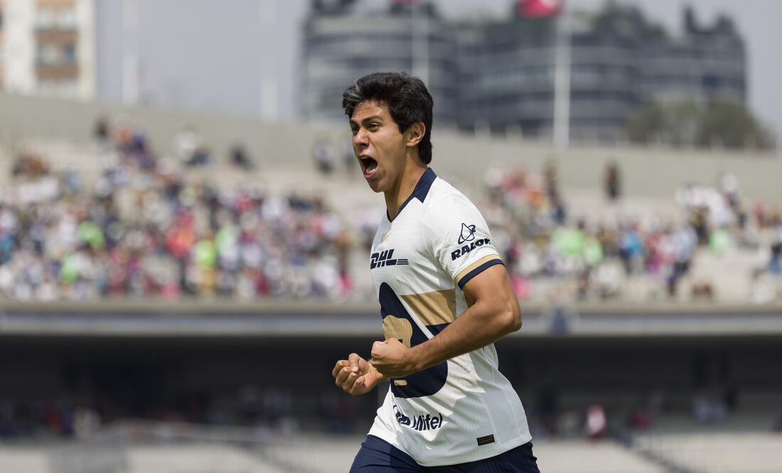 José Juan Macías en festejo de gol, durante la victoria de Pumas ante Tijuana - Foto: Hugo Salvador/EL UNIVERSAL