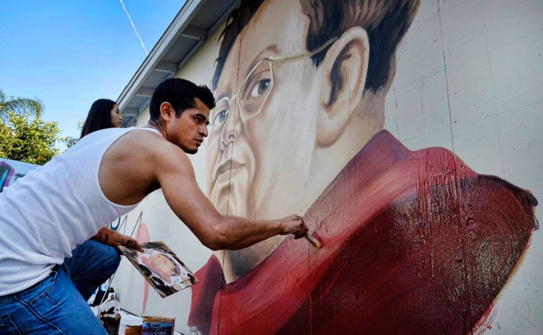 Los artistas callejeros tratan de recuperar el tiempo perdido y la proliferación de murales es evidente en numerosos sectores de la zona metropolitana. (FOTO: AP)