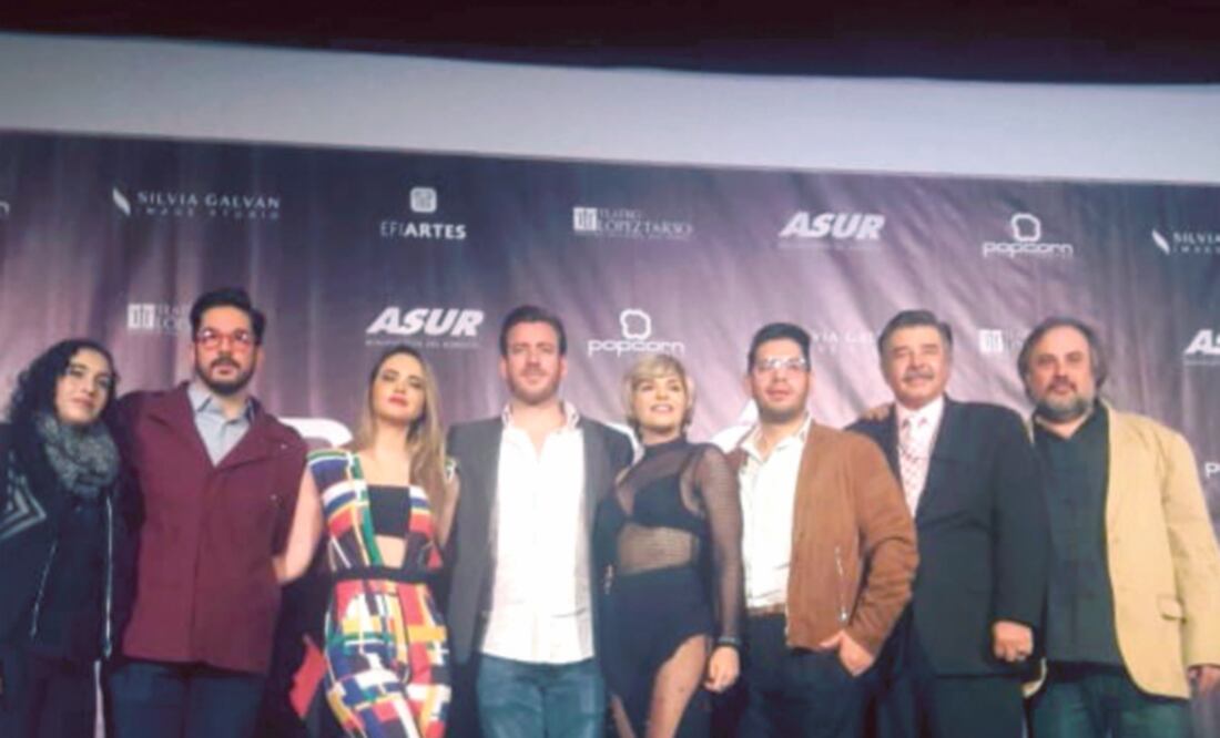 El elenco de la obra basada en la película para cine. (ARACELI GARCÍA. EL UNIVERSAL)