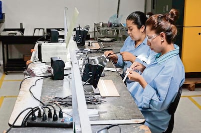 Se perdieron 47 mil 442 empleos formales en abril debido a Semana Santa; se crean mil 365 puestos de carácter permanente