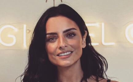 Aislinn Derbez revive la moda de los años ‘30 y luce ajustado corset