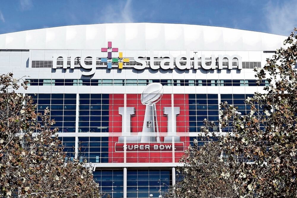 Vista exterior del NRG Stadium, de los mejores de la Unión Americana. (DAVID J. PHILLIP. AP)