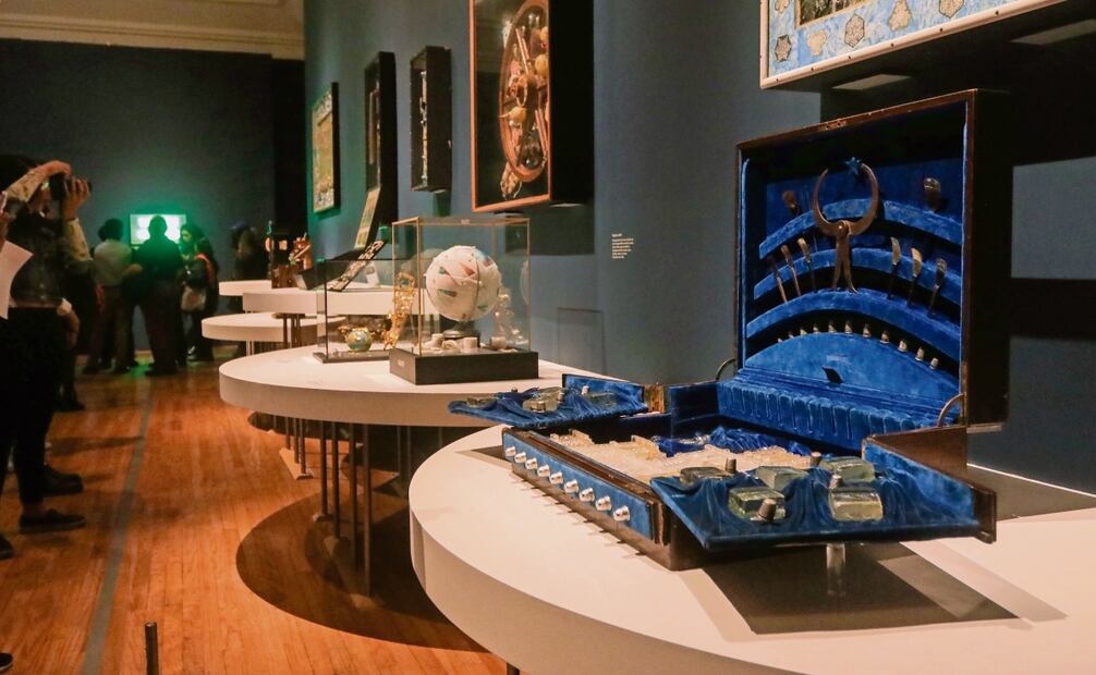 Una sala se dedica a mostrar la obra del artista con “cajas-objeto”. Foto: Axel Sánchez/ El Universal