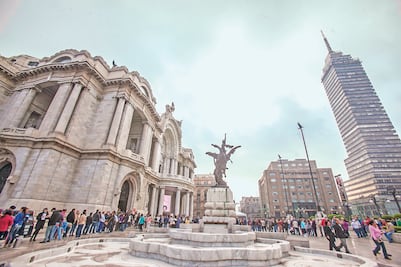 Suplantan a Anonymous en un panfleto contra INBA