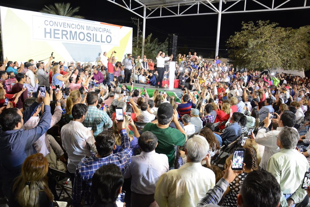 Ernesto De Lucas, candidato a la alcaldía de Hermosillo (FOTO: AMALIA ESCOBAR. EL UNIVERSAL)