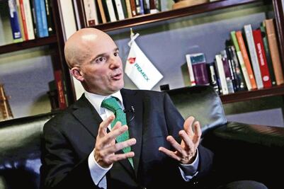 Para 2017 vamos por socios para refinación: Pemex