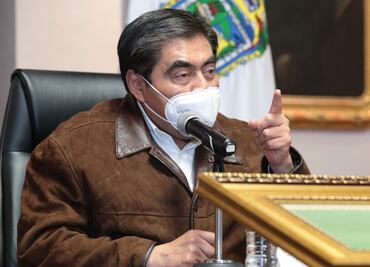 Barbosa califica como “montaje” entrega de honoris causa a jurista Juan Velásquez