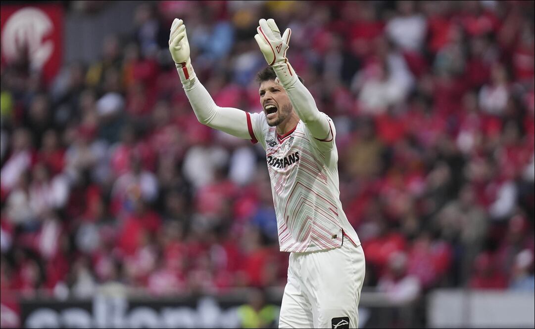 Tiago Volpi volvió a hablar sobre la forma de juego del América - Foto: Imago7