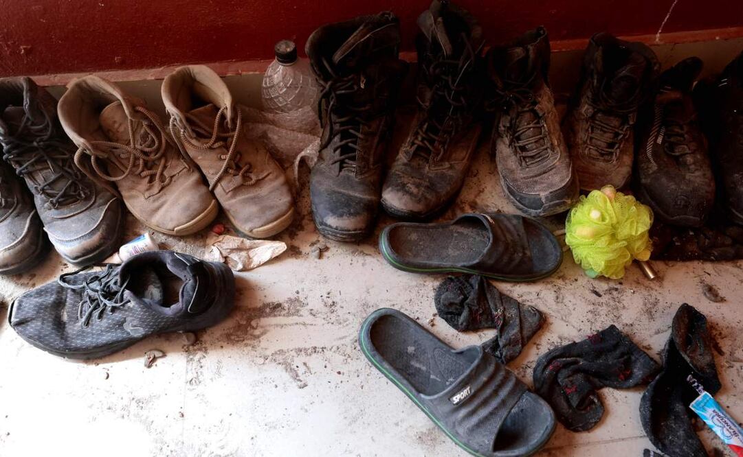 Calzado encontrado en el rancho Izaguirre en Teuchitlán, Jalisco. Foto: AFP
