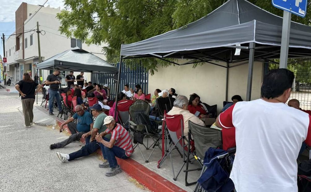 SNTE mantiene movilizaciones en Baja California Sur; demanda mejoras en servicios de salud.
Foto: Especial.