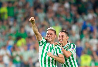 Andrés Guardado, titular en el Derbi Sevillano