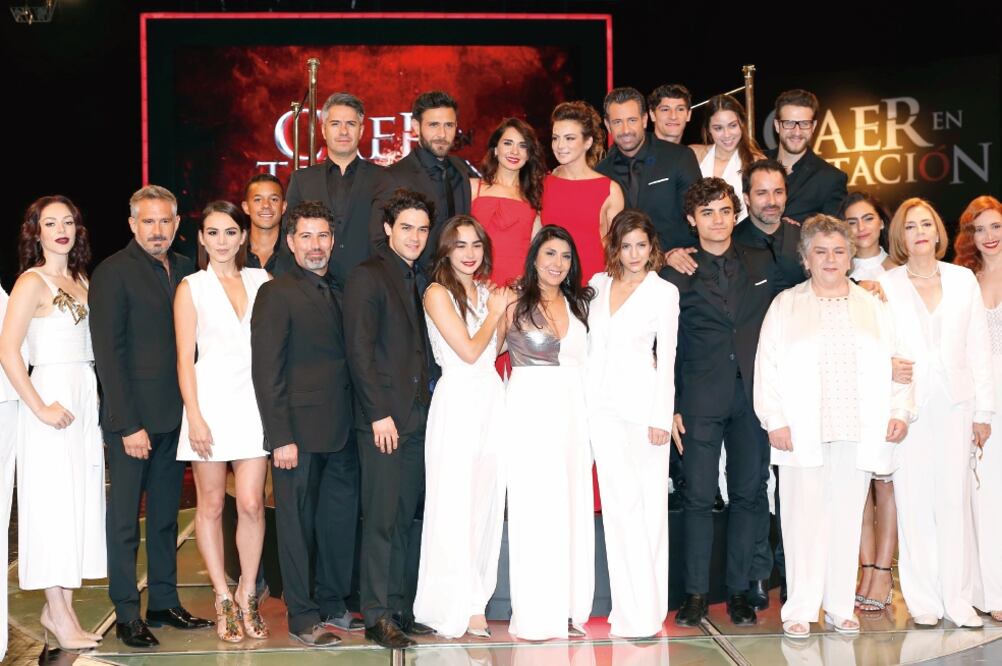 Elenco de de la nueva telenovela Caer en Tentación producida por Televisa (ARCHIVO. EL UNIVERSAL)