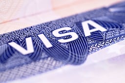 Trump anuncia nueva tarifa de 100 mil dólares para programa de visas H-1B; es para trabajadores altamente calificados