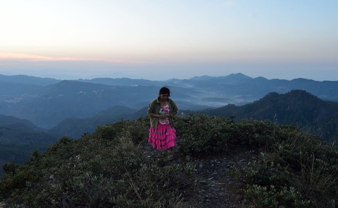 María es originaria de Cochoapa el Grande, municipio de La Montaña, Guerrero, donde, según Coneval, 95.5% de su población vive en extrema pobreza y con los mayores índices de rezago social del país