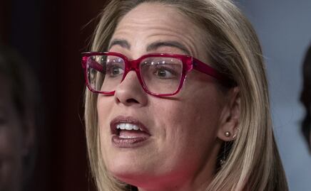 Senadora independiente de Arizona, Kyrsten Sinema dice que no buscará la reelección y dejará el Senado