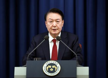 Corea del Sur: Oposición acusa al partido gobernante de orquestar “segundo golpe”; policía evalúa prohibir viajar al presidente