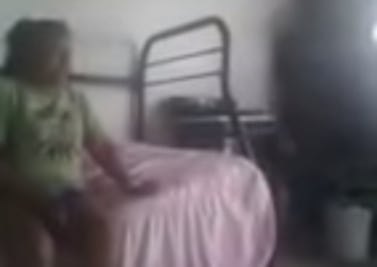 Difunden video de mujer que agrede a niña de 2 años