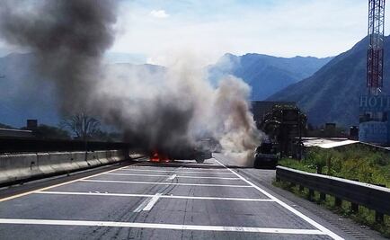 Pobladores queman patrullas y retienen policías en autopista de Veracruz