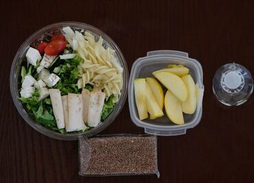 IMSS aconseja a papás cambiar “lunch chatarra” por refrigerios saludables