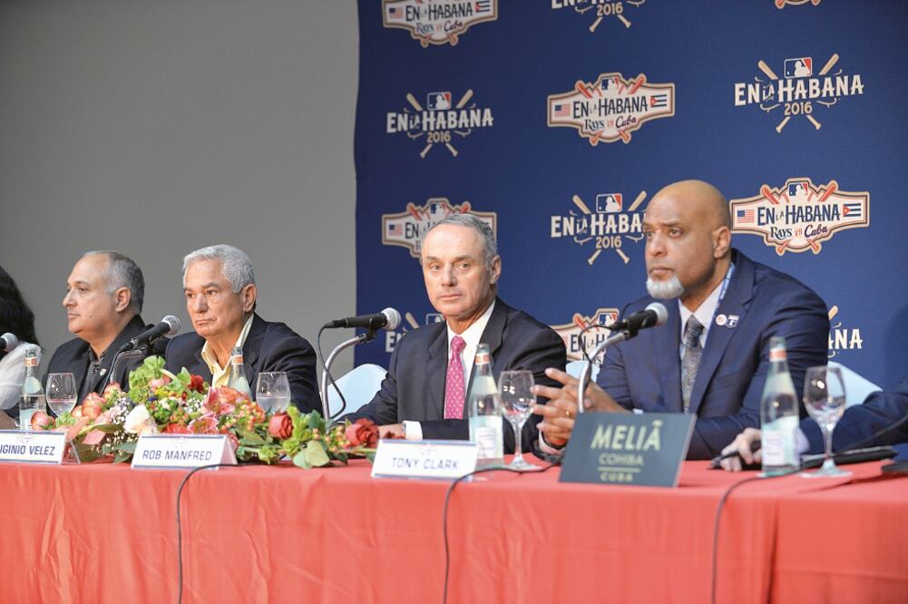 El comisionado Rob Manfred advierte que Olímpicos no es prioridad (ROLANDO PUJOL. EFE)