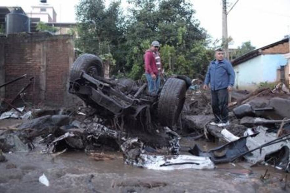 Aumenta a 5 el número de muertos por inundaciones en Peribán, Michoacán