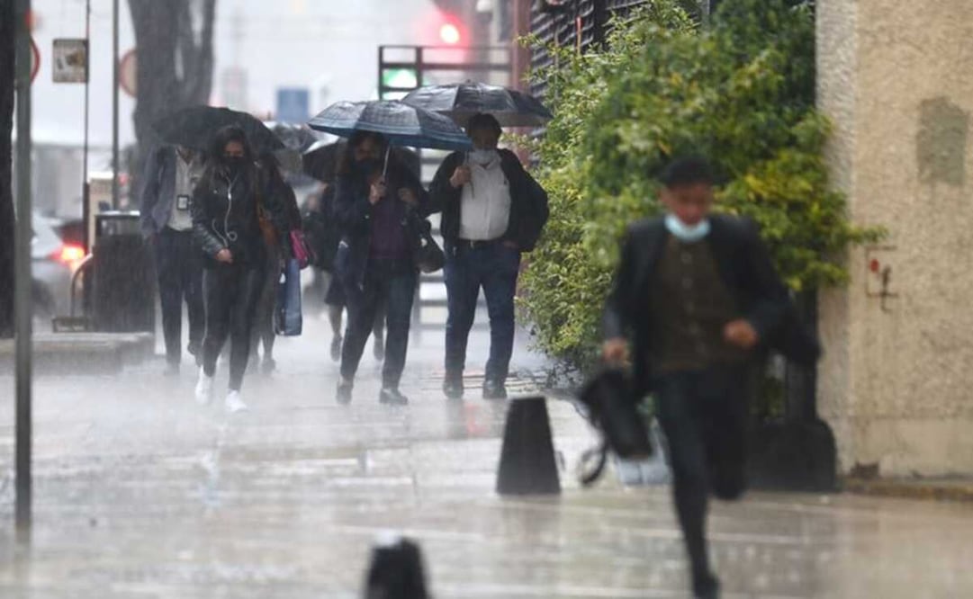 La lluvia de este martes podría causar afectaciones en vialidades. Foto: Archivo/EL UNIVERSAL 