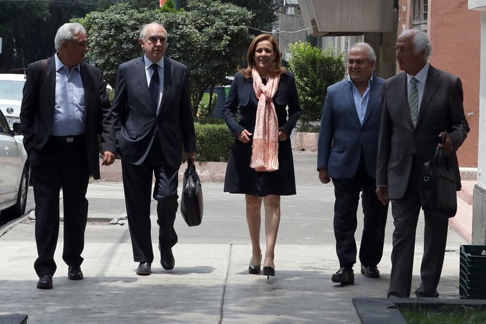 Ex gobernadores del PAN arroparon a Margarita Zavala. Foto: Ariel Ojeda/El Universal