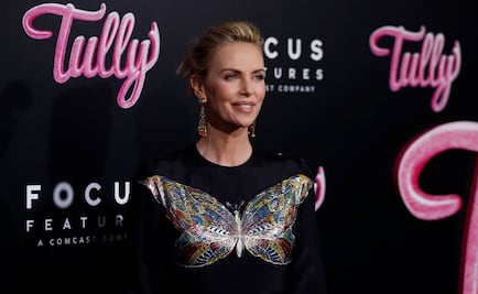 Charlize Theron sufrió depresión tras subir 22 kilos 