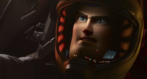 "Retrógradas", dice productora de "Lightyear" a países que cancelaron la peli