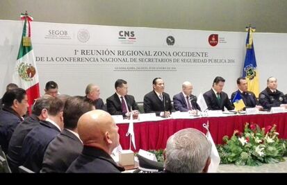 Sales reitera necesidad de profesionalización de las policías