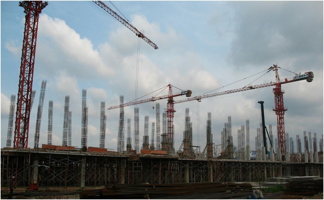 Por tipo de obra, cinco de los seis grupos que comprenden las empresas del sector reportaron un alza en el valor de su producción durante el noveno mes del año. Foto: Pixabay