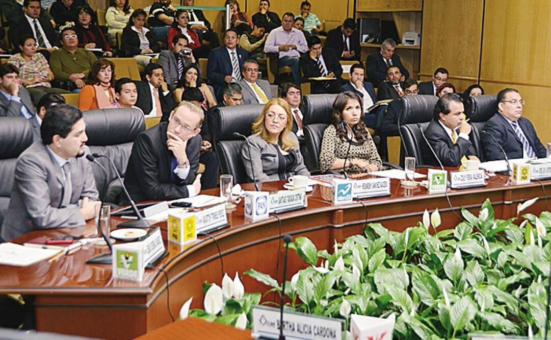 El IEDF informó que en los próximo comicios participarán 75 mil  ciudadanos, quienes se encargarán de recibir el voto  en las urnas este domingo./Archivo-EL UNIVERSAL