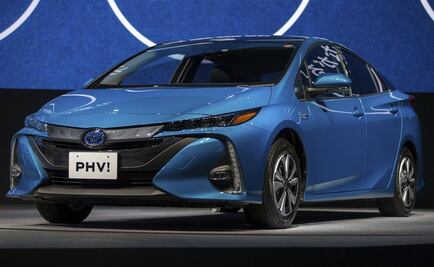 Toyota presenta nuevo híbrido recargable 