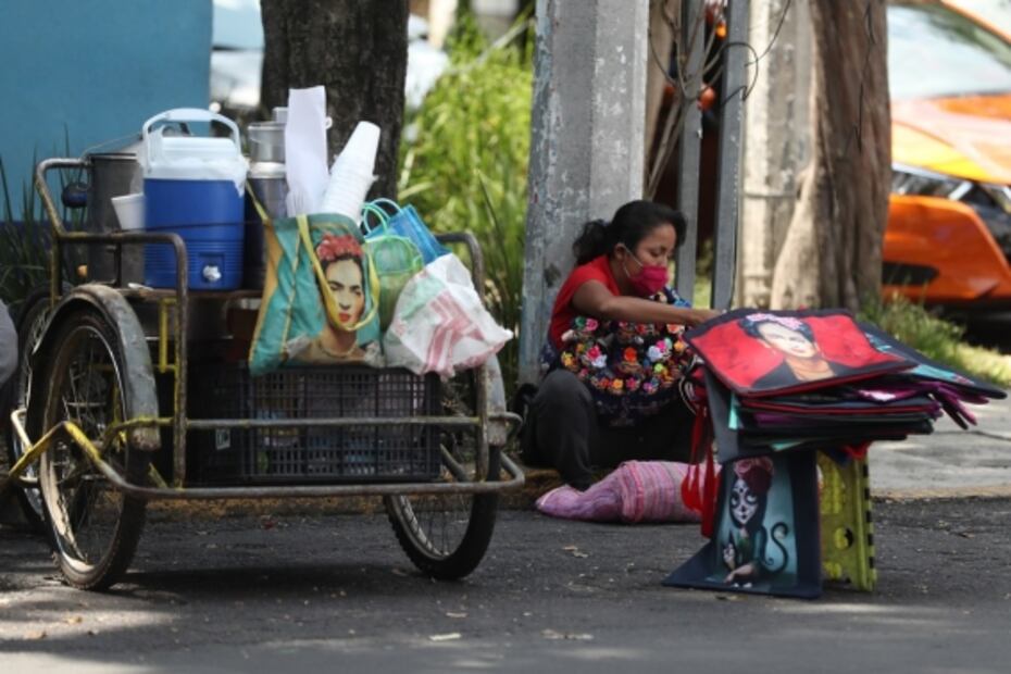 Regresan público, música y artesanos a la Casa Azul