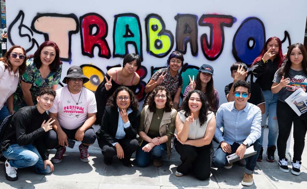 Asistieron cientos de jóvenes de entre 18 y 29 años en busca de una oportunidad de empleo formal. Foto: Especial.