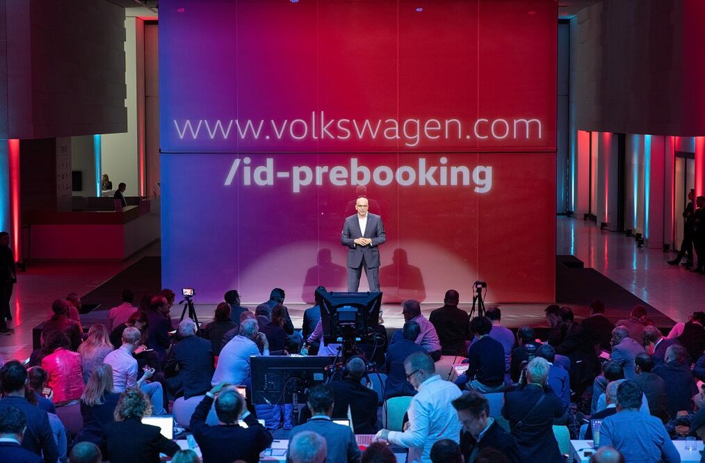 15 mil personas apartan el auto eléctrico de Volkswagen