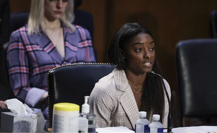 Simone Biles: Culpo a todo el sistema que permitió los abusos de Larry Nassar 