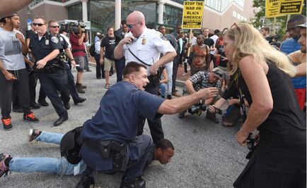 Rechazan petición de policías acusados de matar a Gray