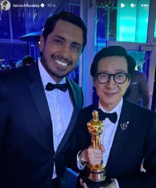 ¡Vaya noche! Tenoch Huerta presume fotos en after party de los Oscar 2023