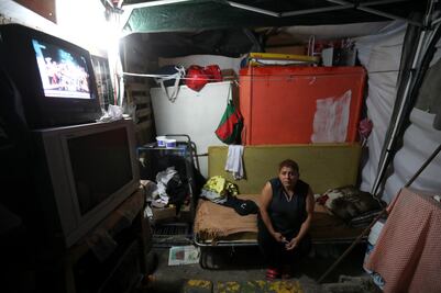 Vivir en la calle o en un edificio en ruinas, dilema de damnificados del 19S