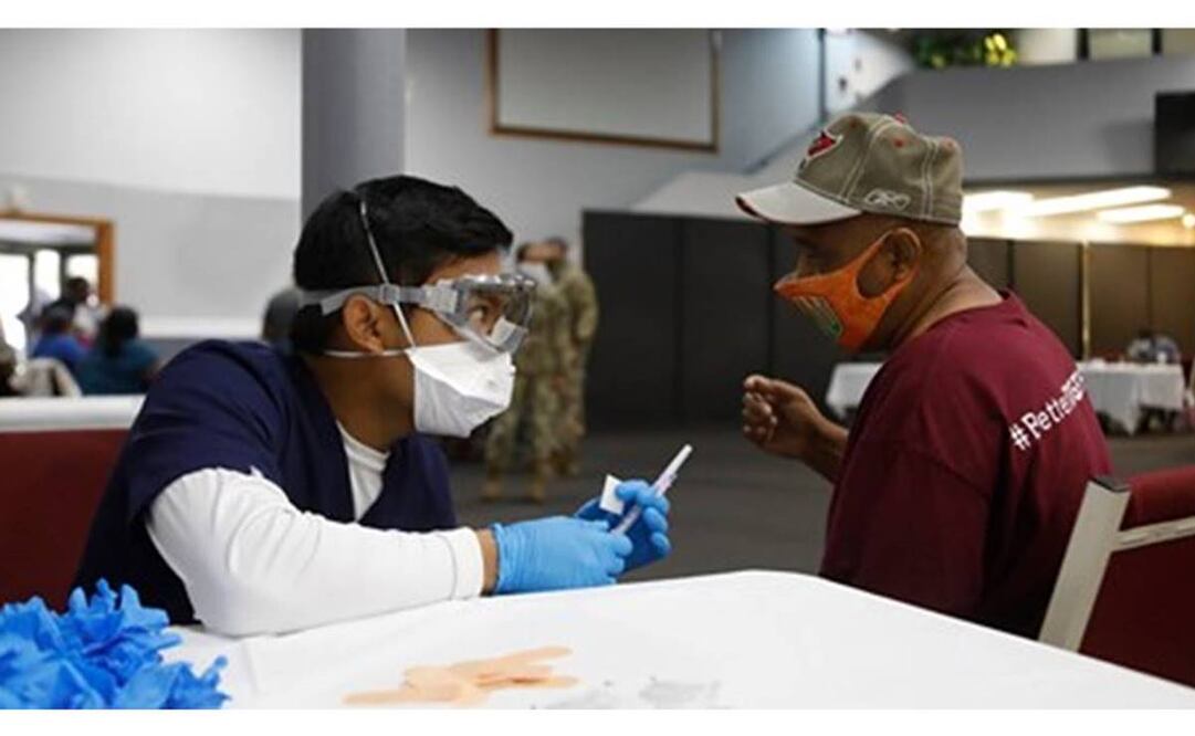 Centro de vacunación en Miami. En EU se acoplaron varios lugares para inmunizar a la gente. Foto: Cortesía/ American Medical Association.