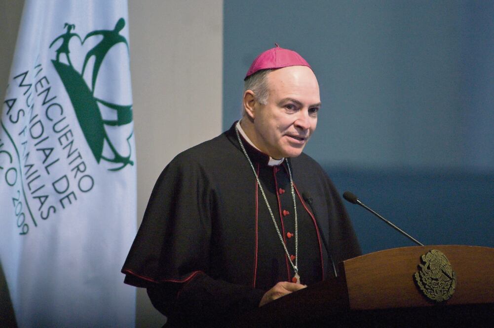 El cardenal Aguiar Retes pugna por una iglesia que atienda la “s a lud” integral de la feligresía, no sólo física, sino espiritual, mental, de participación y colaboración comunitaria. (ARCHIVO EL UNIVERSAL)