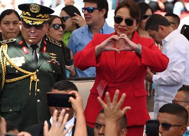 Crisis México-Ecuador: Honduras convoca a la Troika de la CELAC tras irrupción a embajada mexicana en Quito