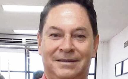 Llevan mariachis a diputado antiUber