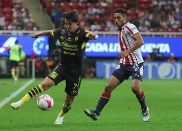 Chivas cae ante Monarcas en el estadio Akron